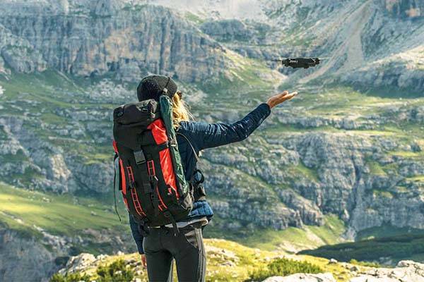 Yuneec Mantis Q Foldable 4K Camera Drone Gadgetsin